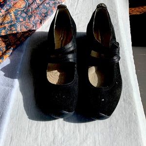 Jambu 9M Black suede shoes